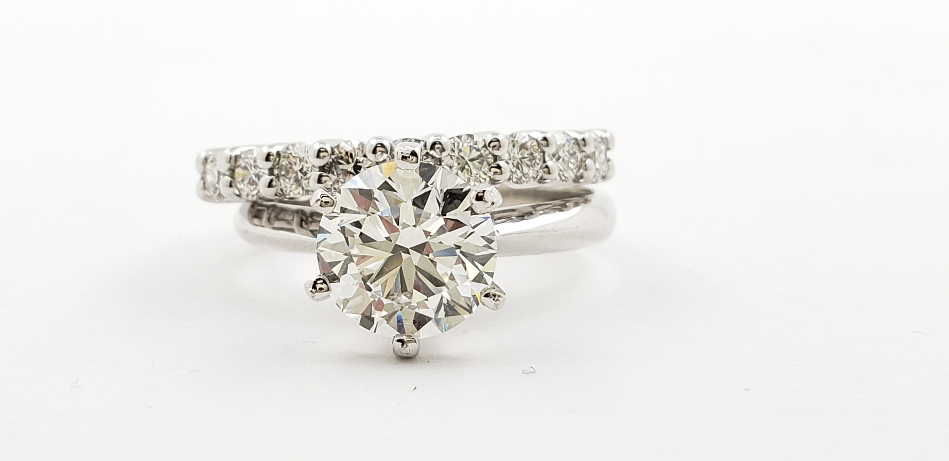 Round Shape Bridal Set